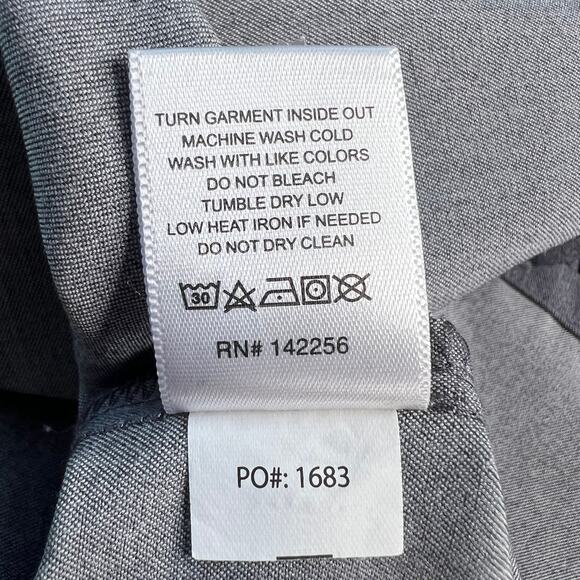 FIGS Women's Graphite Scrubs Top Short Sleeves V-Neckline Side Slits Size XXS - Picture 9 of 9